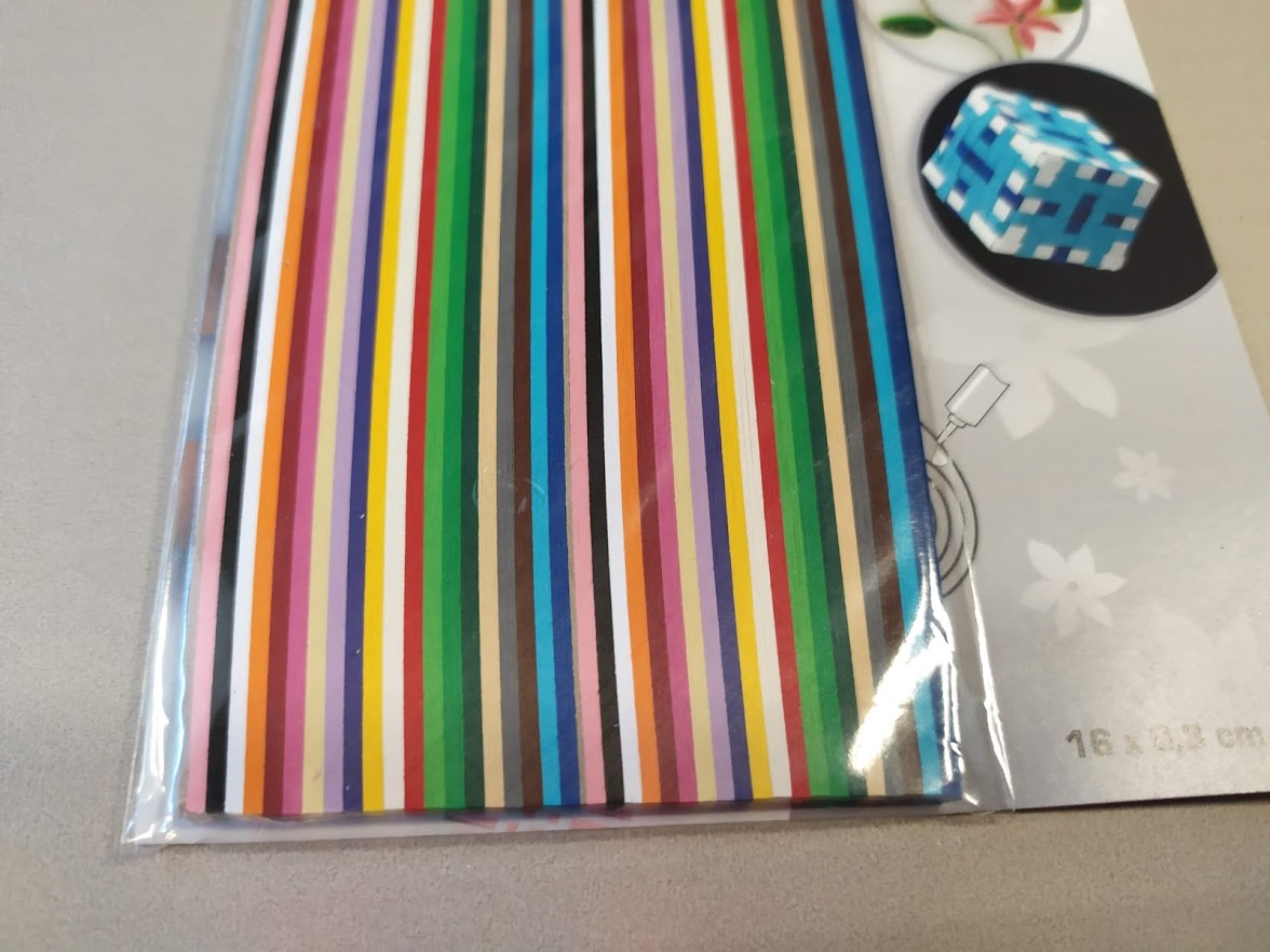 Proužky na quilling 400ks
