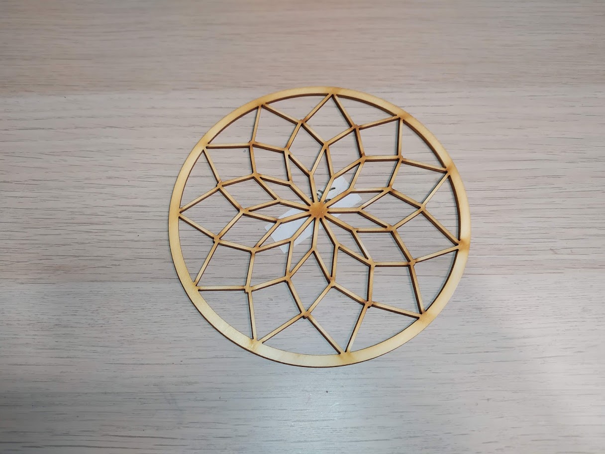 Dřevený výřez - lapač snů 15 cm