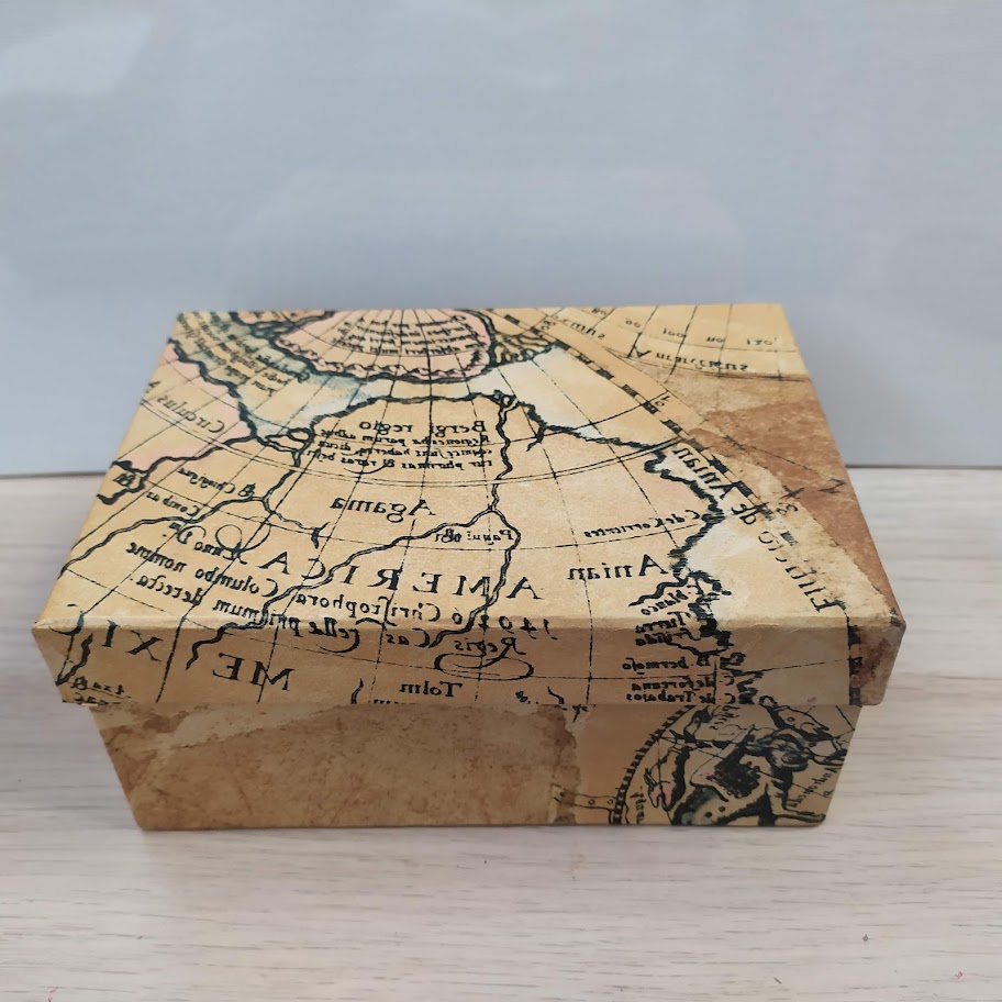 Krabička stará mapa